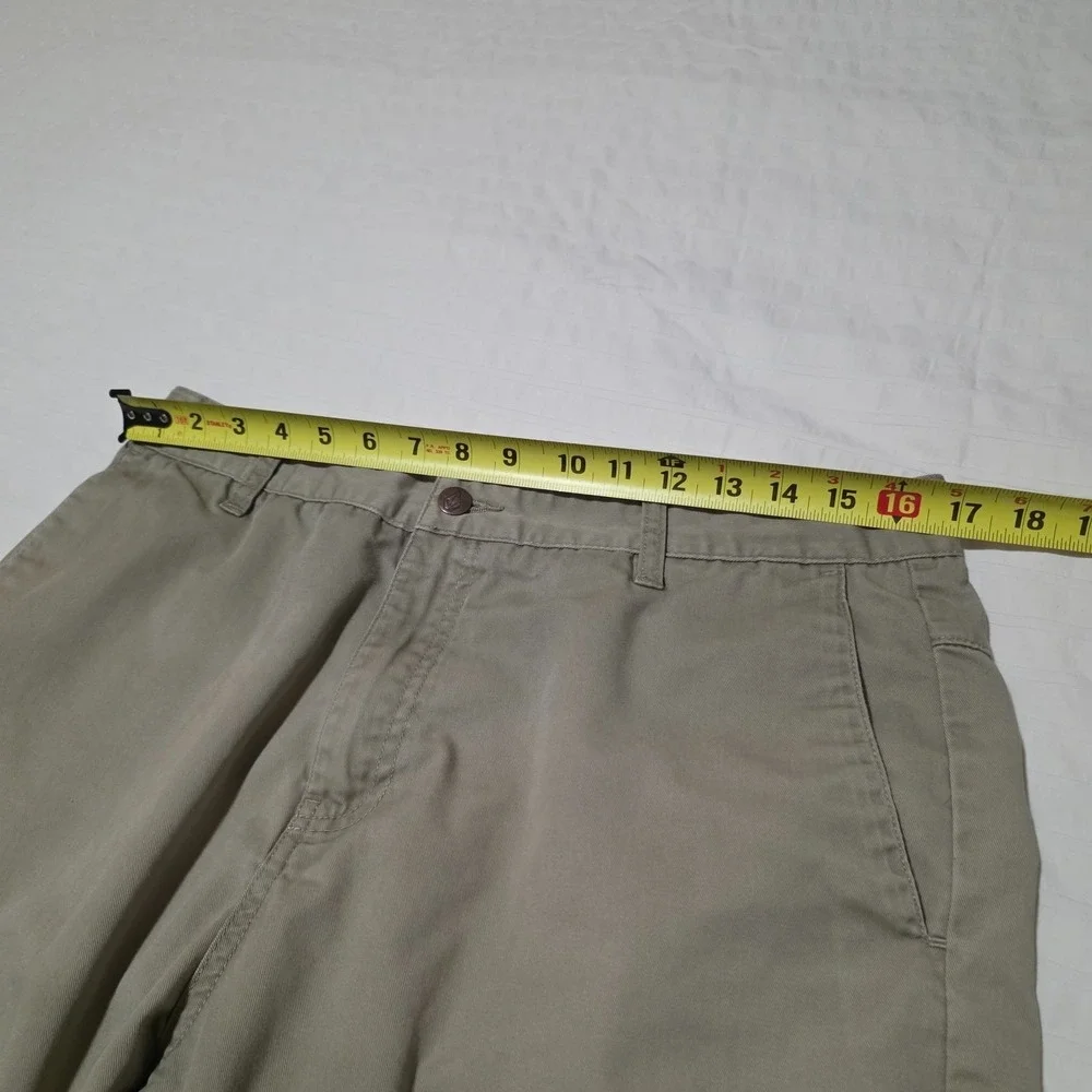 Volcom‎ Men's Khaki Chino Shorts Size 33 Flat Front Casual Everyday Wear
